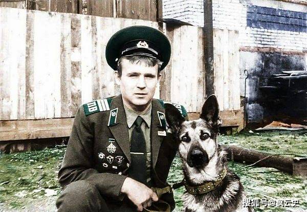 他是詹姆斯邦德的原型,英国史上的特工之王,52岁死于莫斯科_莱尔