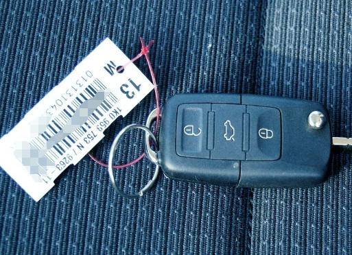 怎么快速打开NFC车钥匙 10d01d41e8bb4cbbbbd3b8c840f7fe24.jpeg