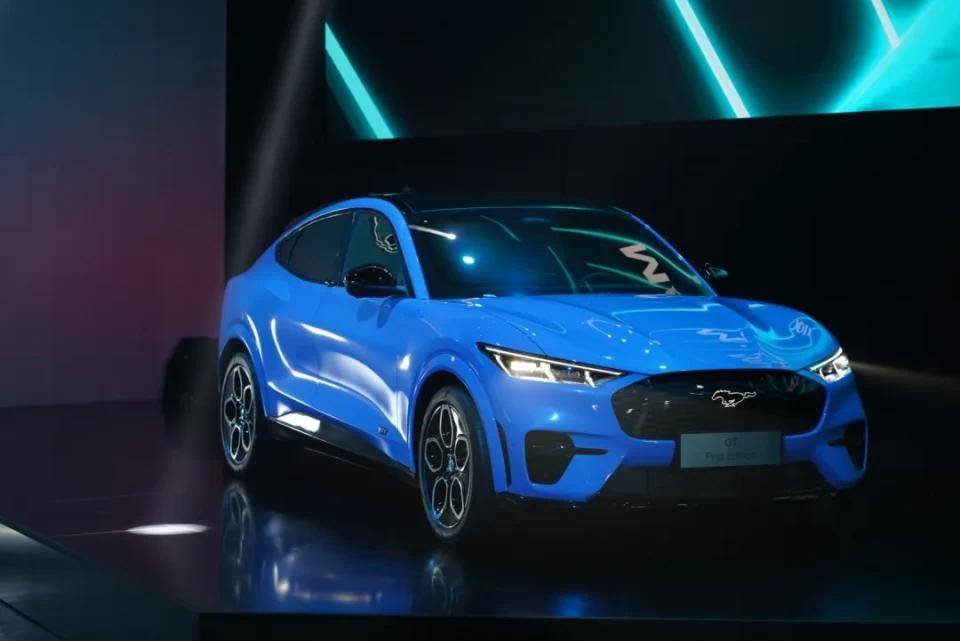 如何成为网红车评人 d5fd8d6daf574b78a6dae8b729da0b23.jpeg