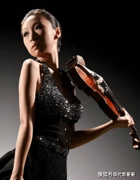 再传噩耗！38岁美女小提琴家跳楼自杀身亡