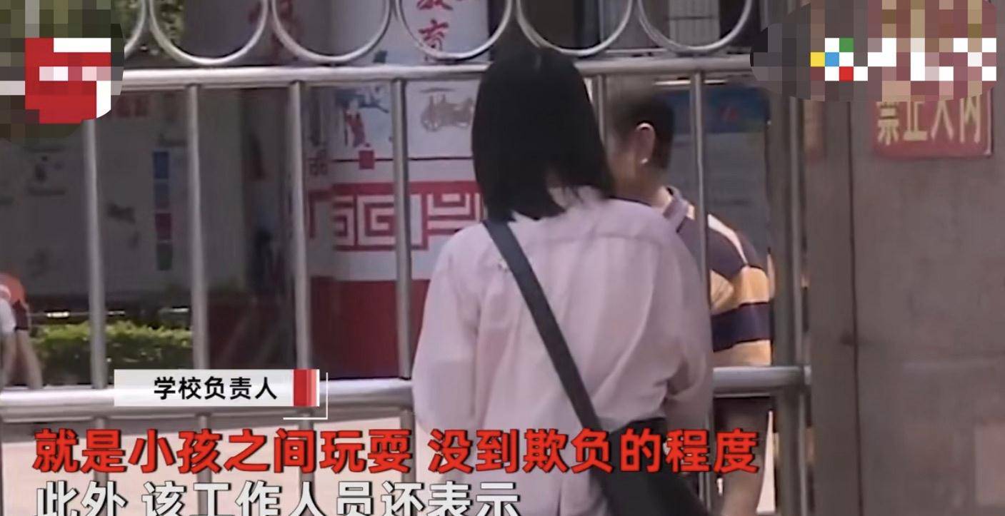 男生为什么总喜欢掐脖子 男朋友喜欢从后面掐脖子