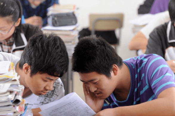 2021高考分数线或有大变化？中等生将受很大影响，报考时多花心思