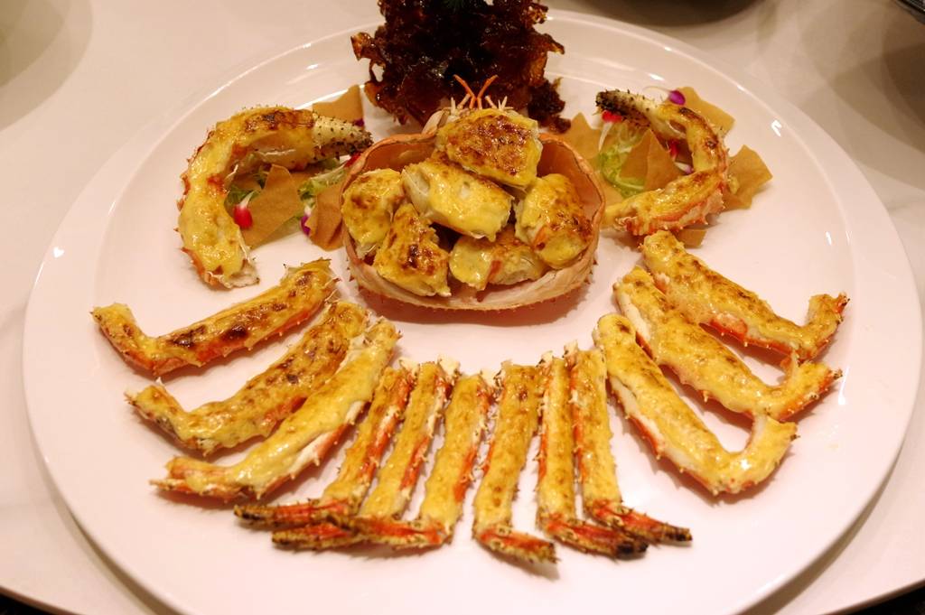 海胆酱帝王蟹,啫啫鳝筒,鳝丝饭,闽粤菜口味真不错