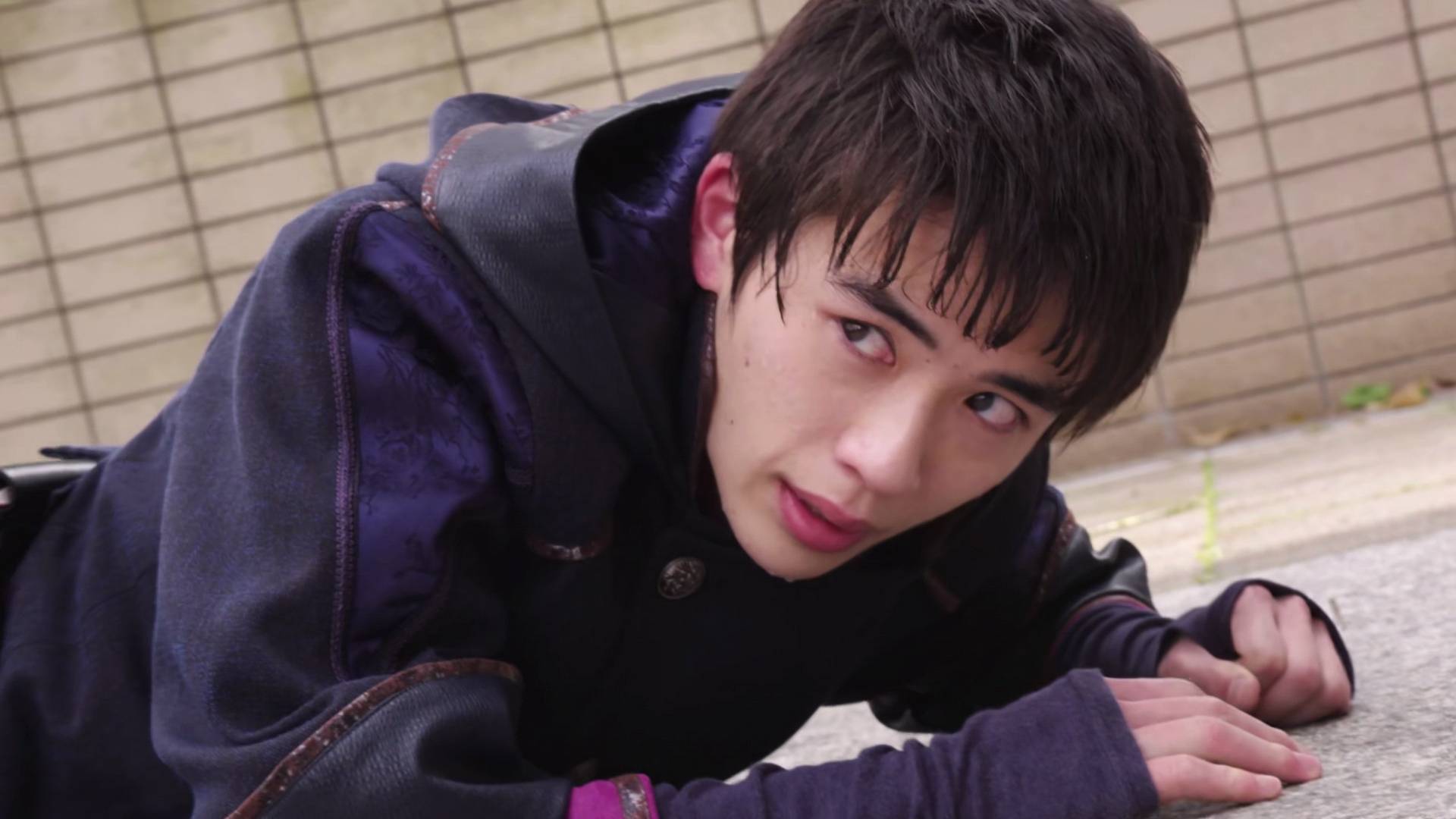 原创贤人打算牺牲自己飞羽真打败莲尤里有封印伊扎克的能力