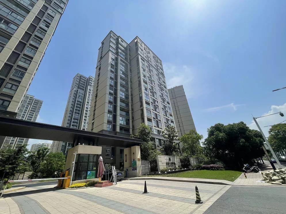 不摇号就能拿房建屋吴郡半岛黑中介骗钱的