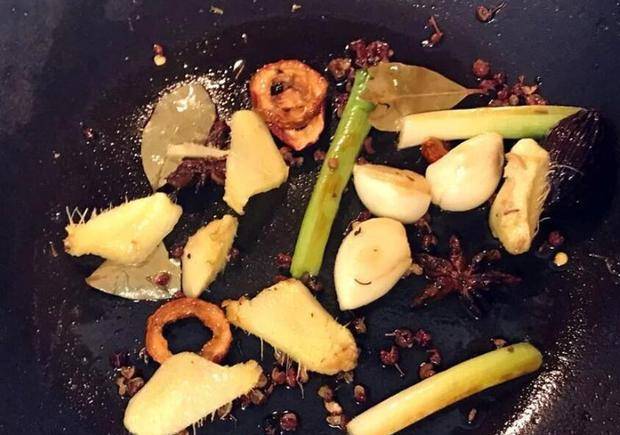 烧什么菜要放姜 7ddb5dcf8ae947f6b90f2c7e816ca3ec.jpeg