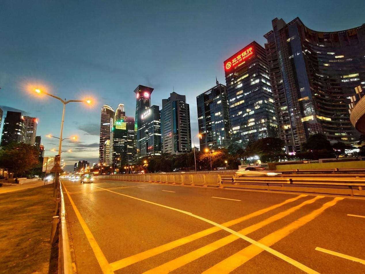 二年级新生的水桶机力作iqooneo5活力版初体验