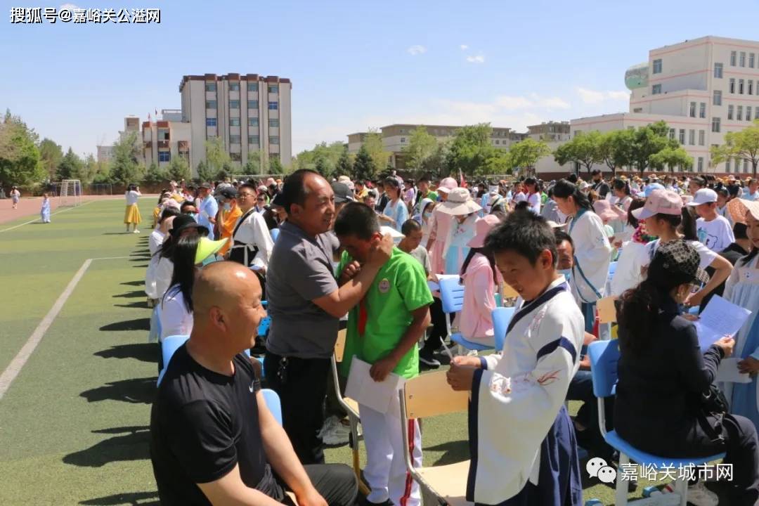 嘉峪关逸夫小学图片