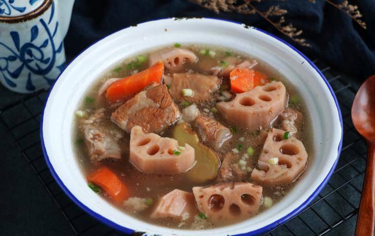 莲藕排骨汤怎么做又鲜又嫩 919fc146dafd4f659cdb1cbe592f9764.jpeg