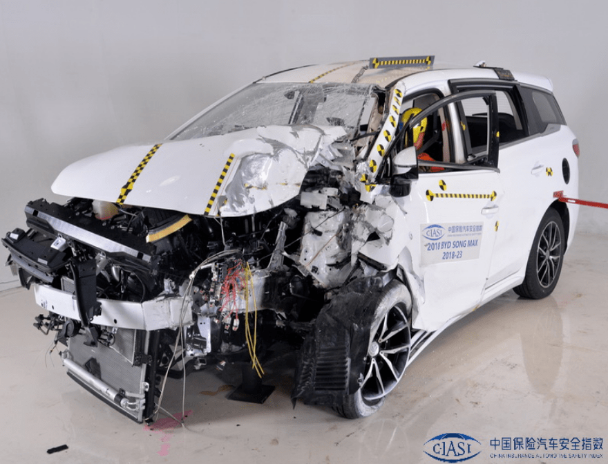 一撞就现原形那些碰撞测试成绩垫底的车型