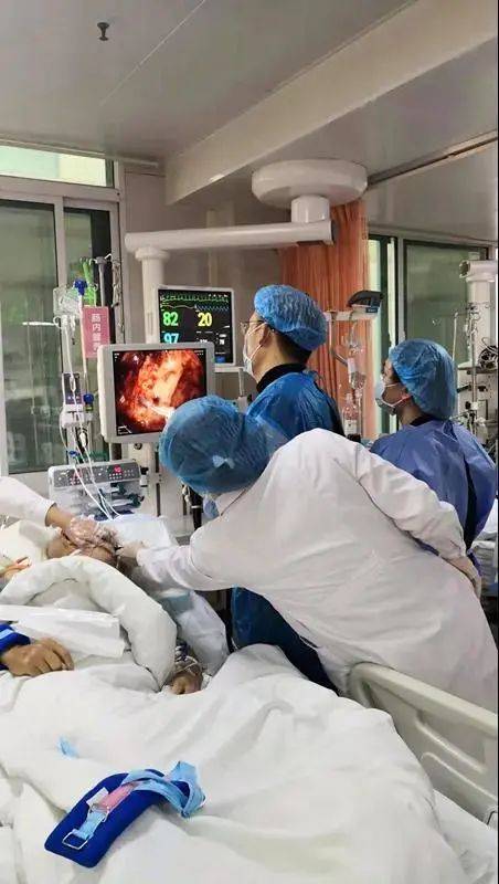 西海岸新区中心医院顺利通过急性上消化道出血急诊救治快速通道现场