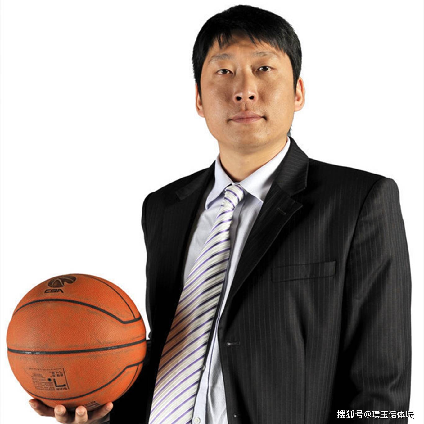 众所周知广东宏远男篮在青训体系可以说是cba联盟首屈一指,目前赵睿
