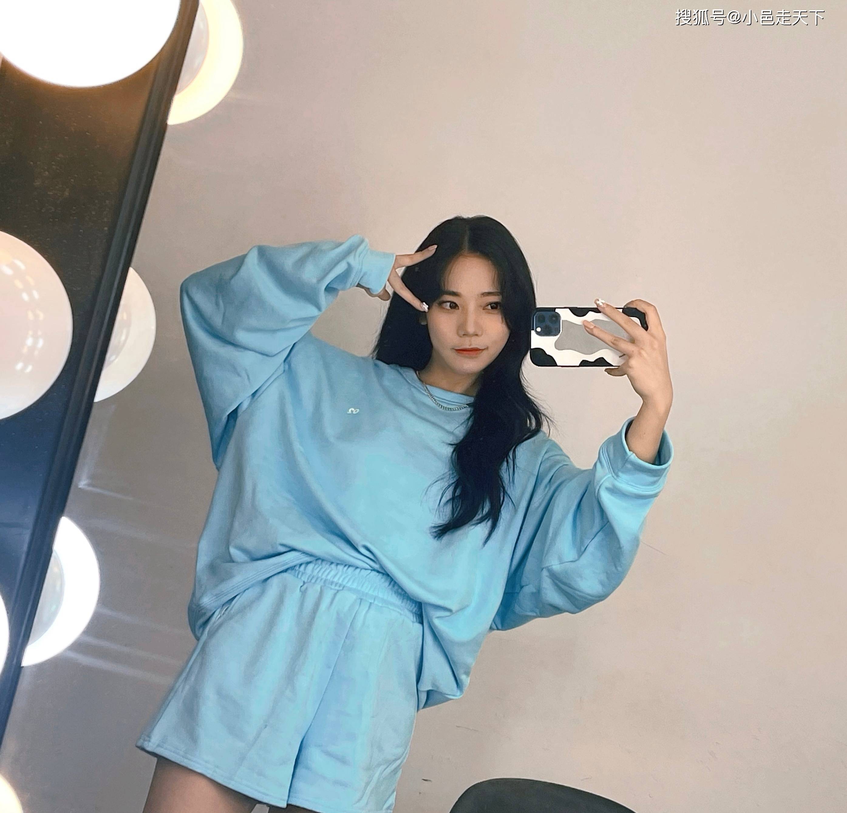 张紫宁搞怪自拍照合集