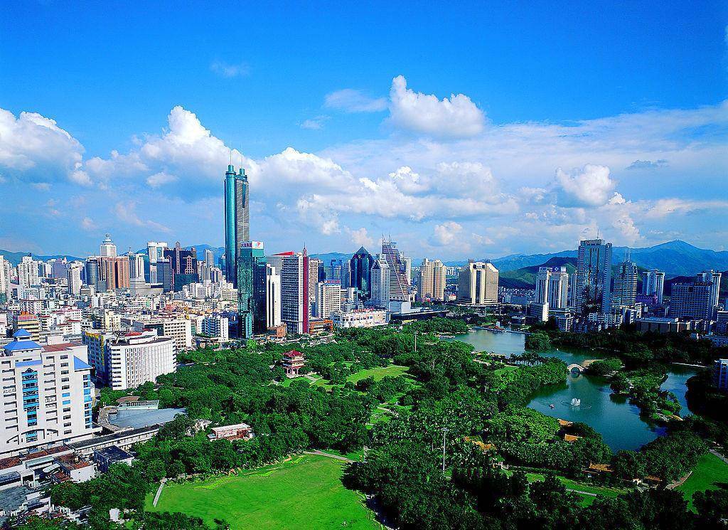 俯瞰深圳是什么意思〖天堂向左深圳往右怎么样〗