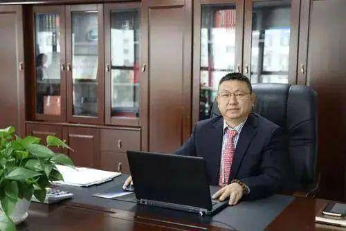 擦脸油排行_擦脸油“供”出一窃贼(2)