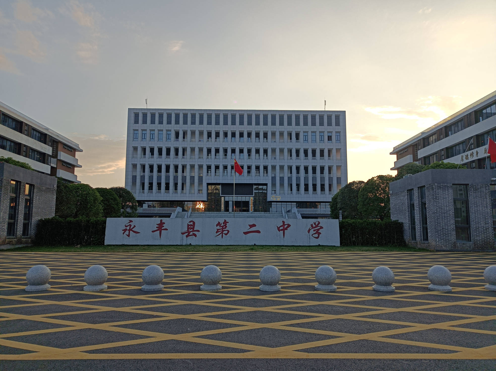 原创江西身边事:家长当甩手掌柜,耽误了不计其数的高考学霸的前途