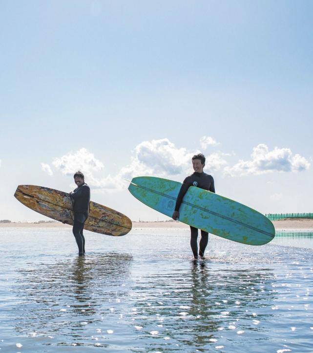 工藤静香豪宅晒照,宝石耳环气派,48岁木村拓哉体型堪比小鲜肉_冲浪