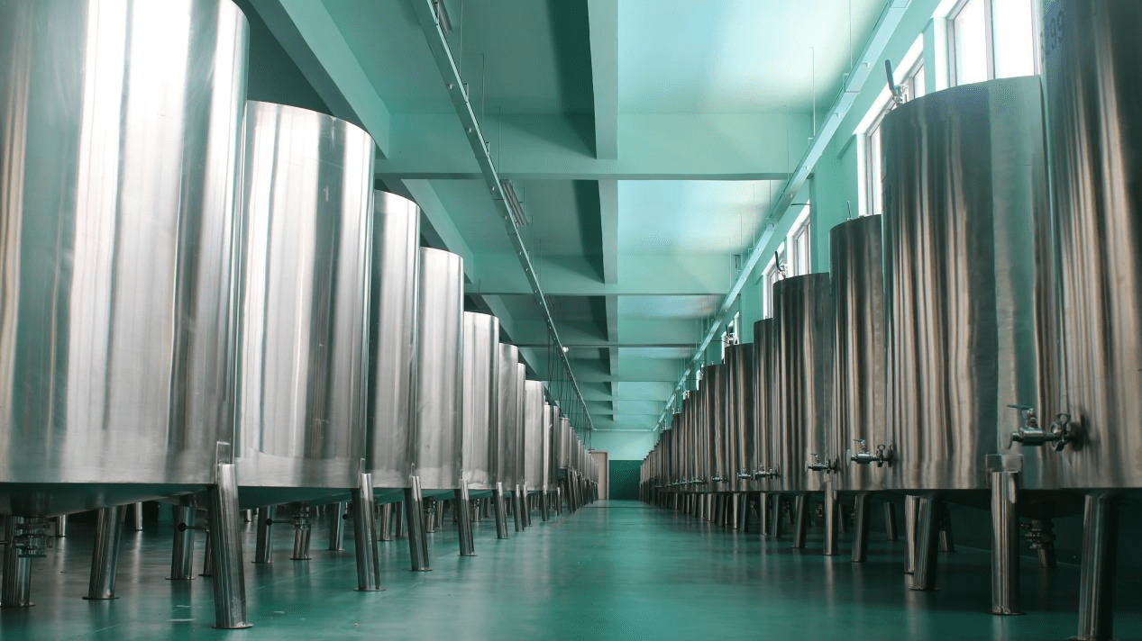 灌装车间 有别于同类胶原蛋白产品,俏宫颜采用专业小