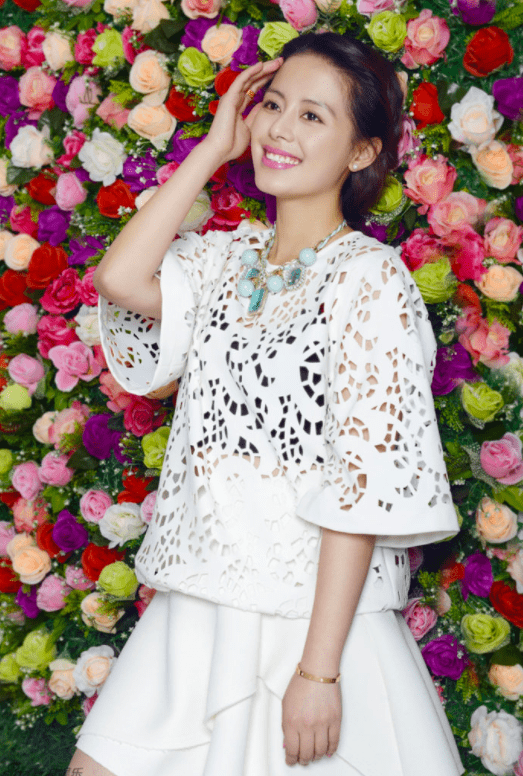 长得像宁静担任过41次女主扮相惊为天人就是不红可惜了