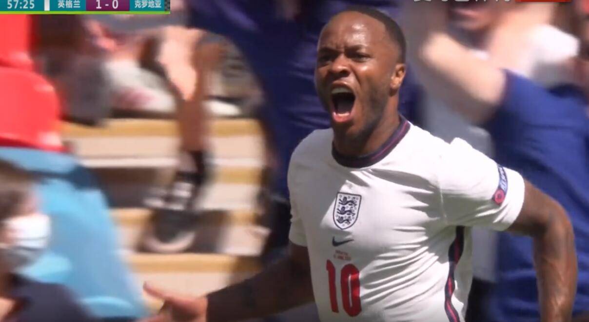 原创自己都笑了斯特林快乐足球射门变解围但打破僵局也还是他