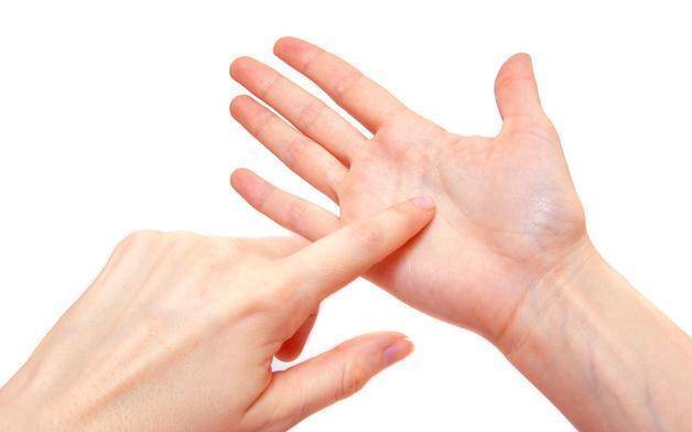 什么样的手掌叫断手掌 47cb3a33b0bd445b9da658a975e36821.jpeg