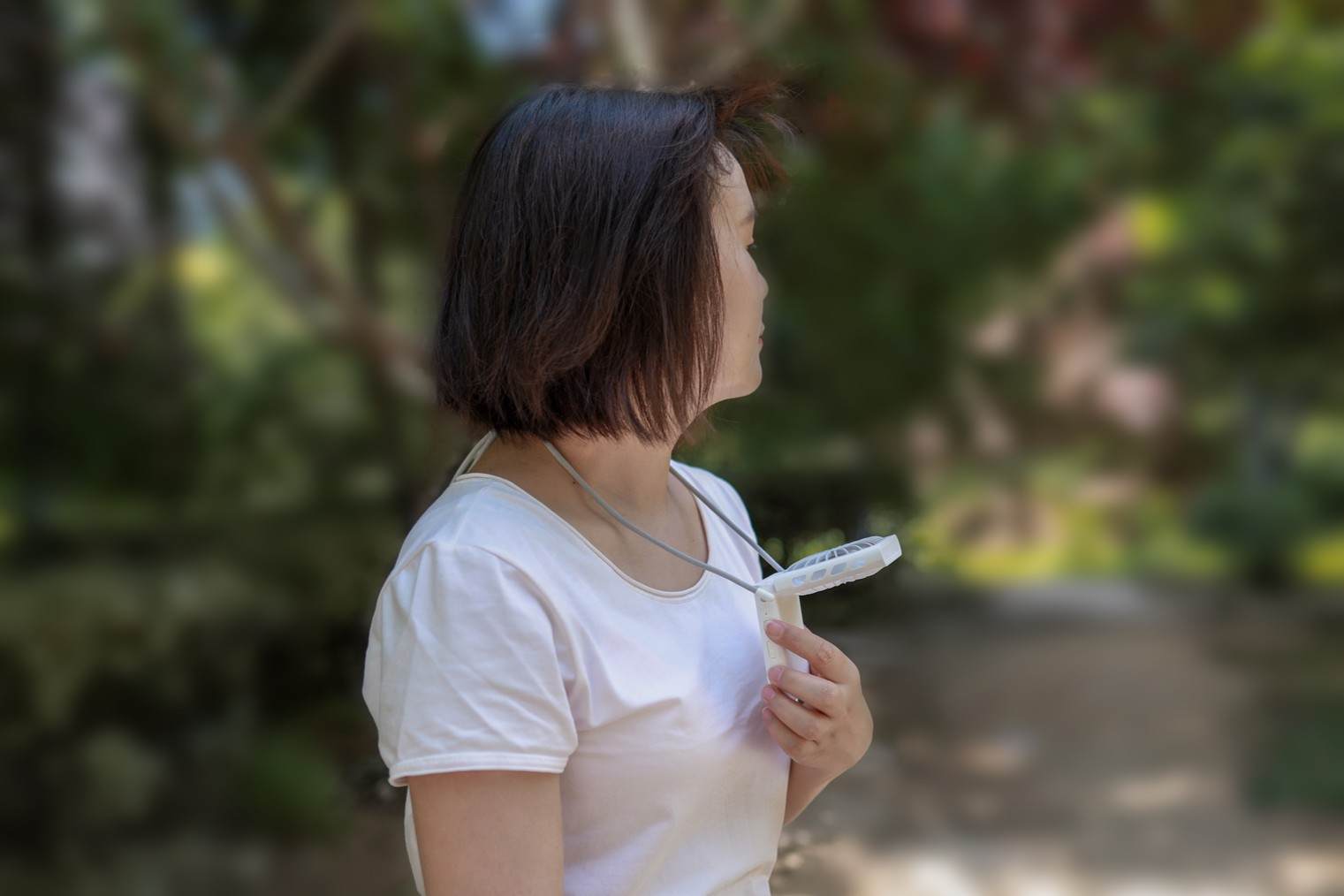 这个夏天，有你的陪伴就好！ZMI紫米挂脖折叠风扇评测