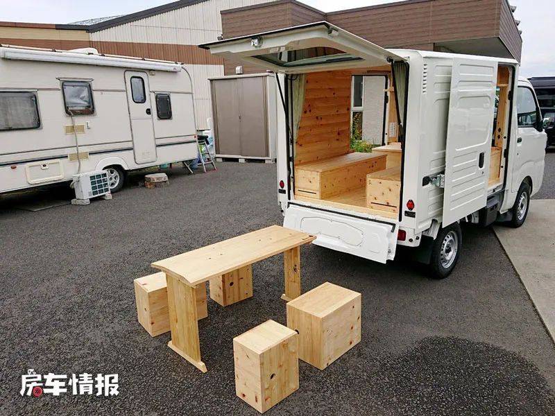 四驱版大发房车来了!内部像桑拿房,约合10万榻榻米大客厅啥都有