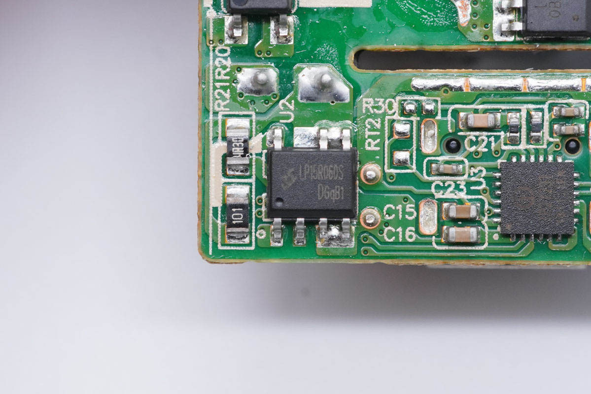 原创aigo20wpd快充充电器au1020拆解内置芯茂微lp15r060s同步整流芯片