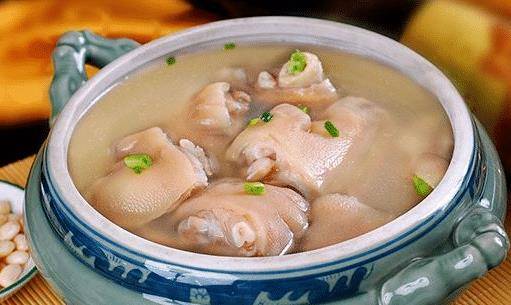 炖猪蹄用什么酒比较好 20b803d22d4b4229b212ee938f2dcc3c.jpeg