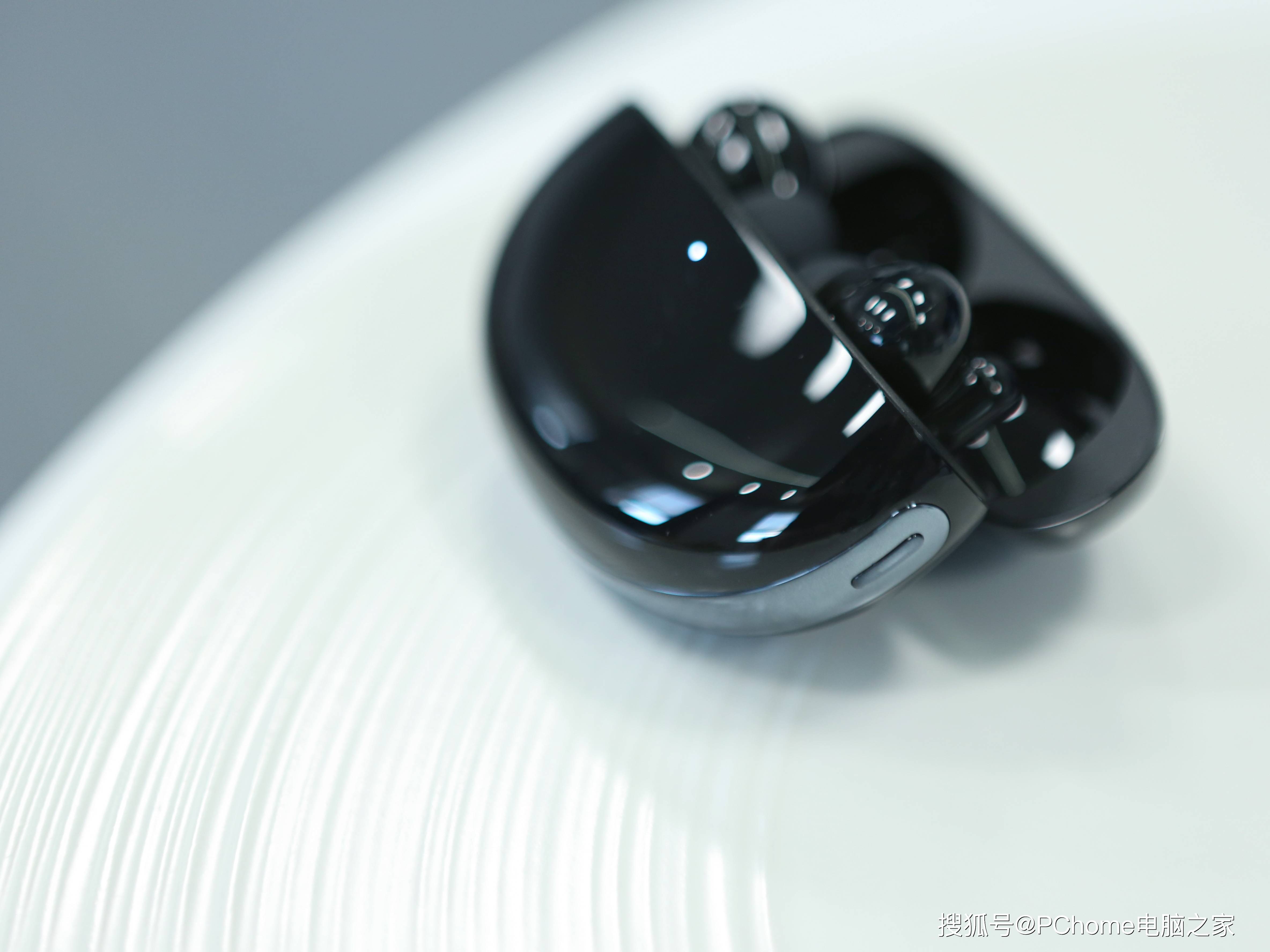 声音|OPPO Enco Free2体验：42dB降噪深度，无短板的降噪耳机