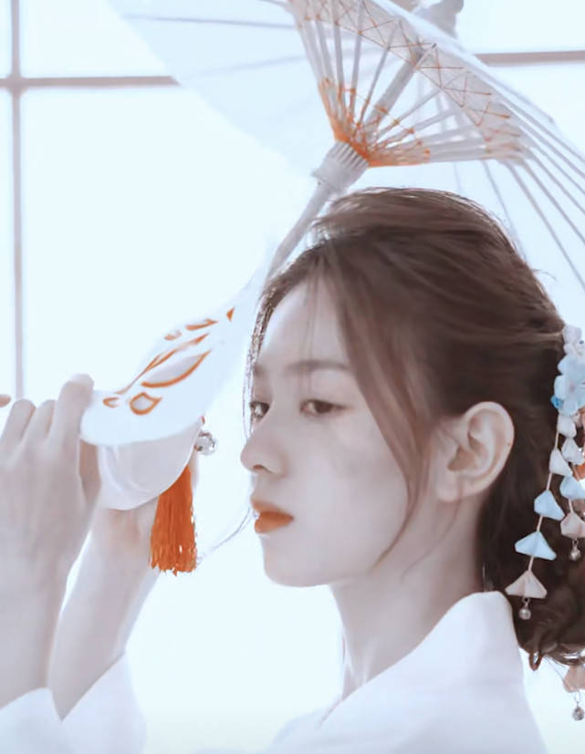 原创孙一宁无美颜滤镜古装照曝光颜值bug明显与精修判若两人被吐槽照