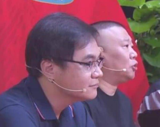 一级评书家孙岩称龙字科招生让我流泪曲协该给德云社发块牌子