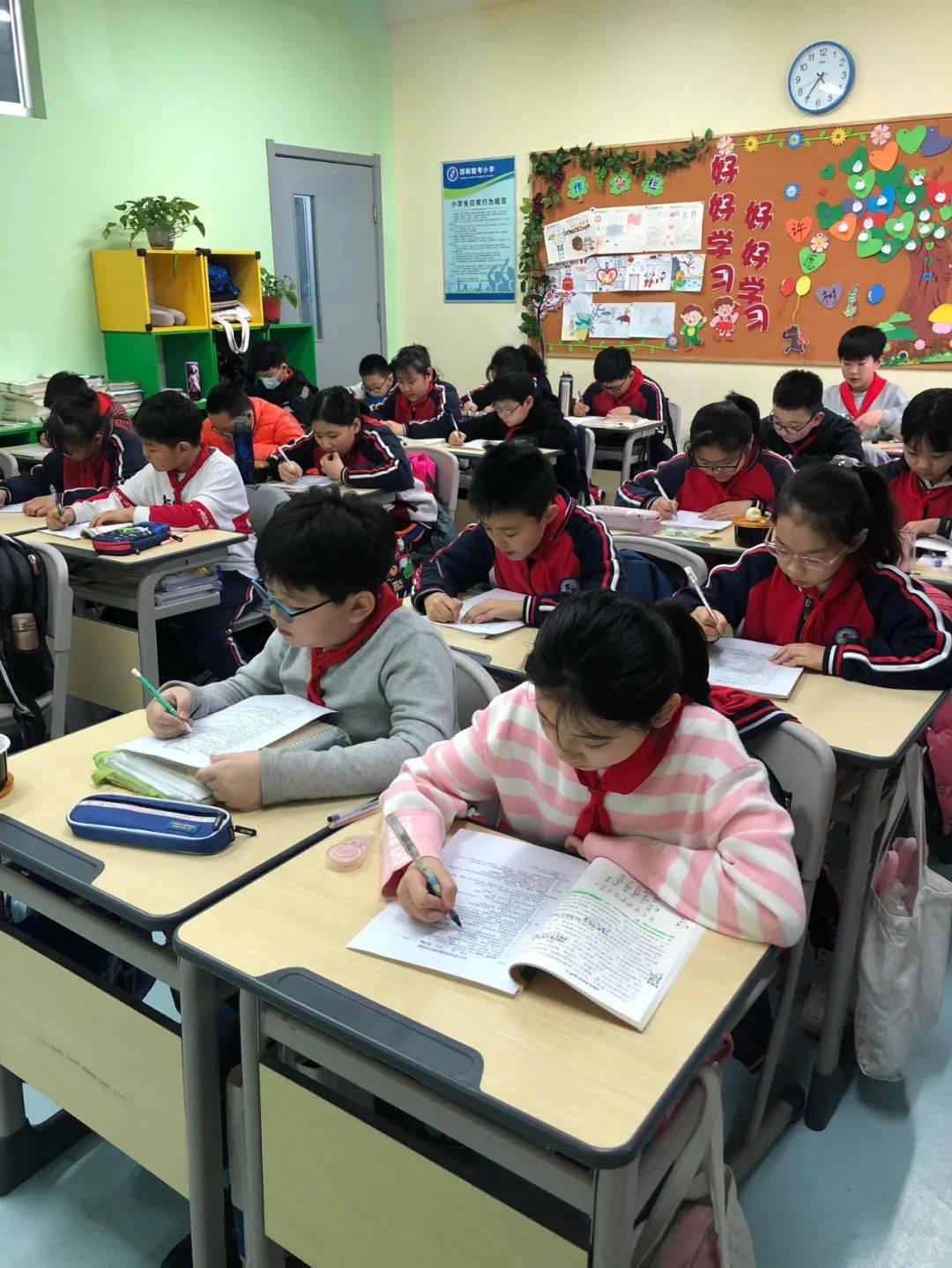 智考小学防溺水"七个一"专题活动_邯郸私立小学排名