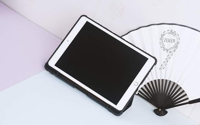 配件|这5款配件，帮你的新iPhone、平板换上漂亮新衣
