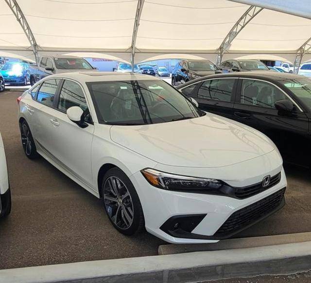 8月份量产 第11代本田思域实车现身 堪称 小号雅阁 搜狐汽车 搜狐网