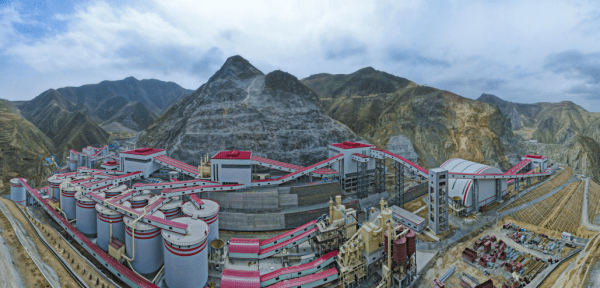 王愉深全国首个5g智慧砂石矿山实现矿山数字化转型升级