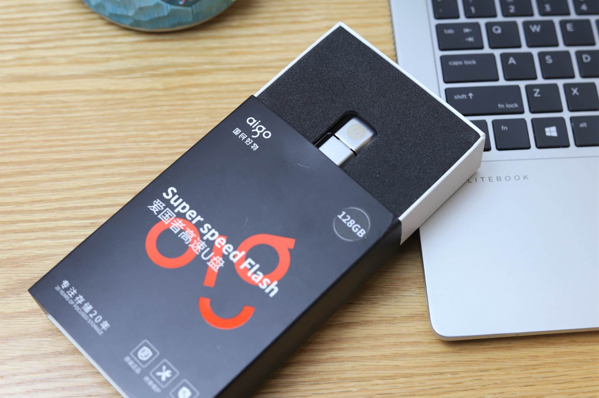 原创爱国者aigo高速固态u盘u393体验报告除了快还是快工作更高效