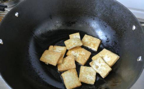 炖豆腐怎样炖好吃又嫩 1f2a4dcb2d324ffda8bb9ffe87df3a85.jpeg