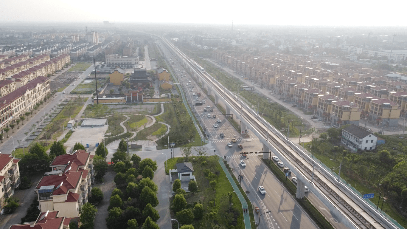 杭海城际铁路起于杭州余杭高铁站,与杭州地铁1号线对接,止于嘉兴海宁