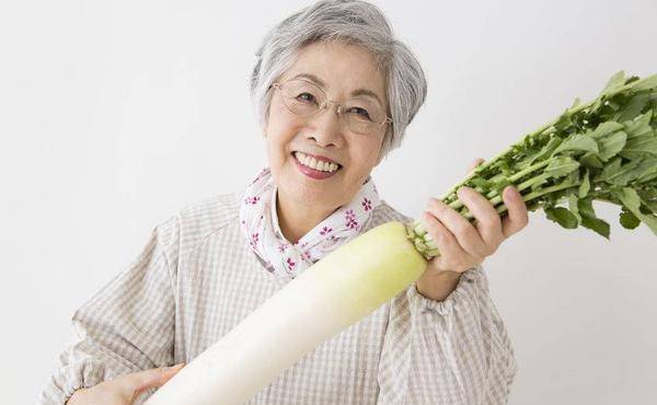 桃子|天然的“降糖菜”就在身边？多吃这7种蔬菜，“稳住”血糖不飙升