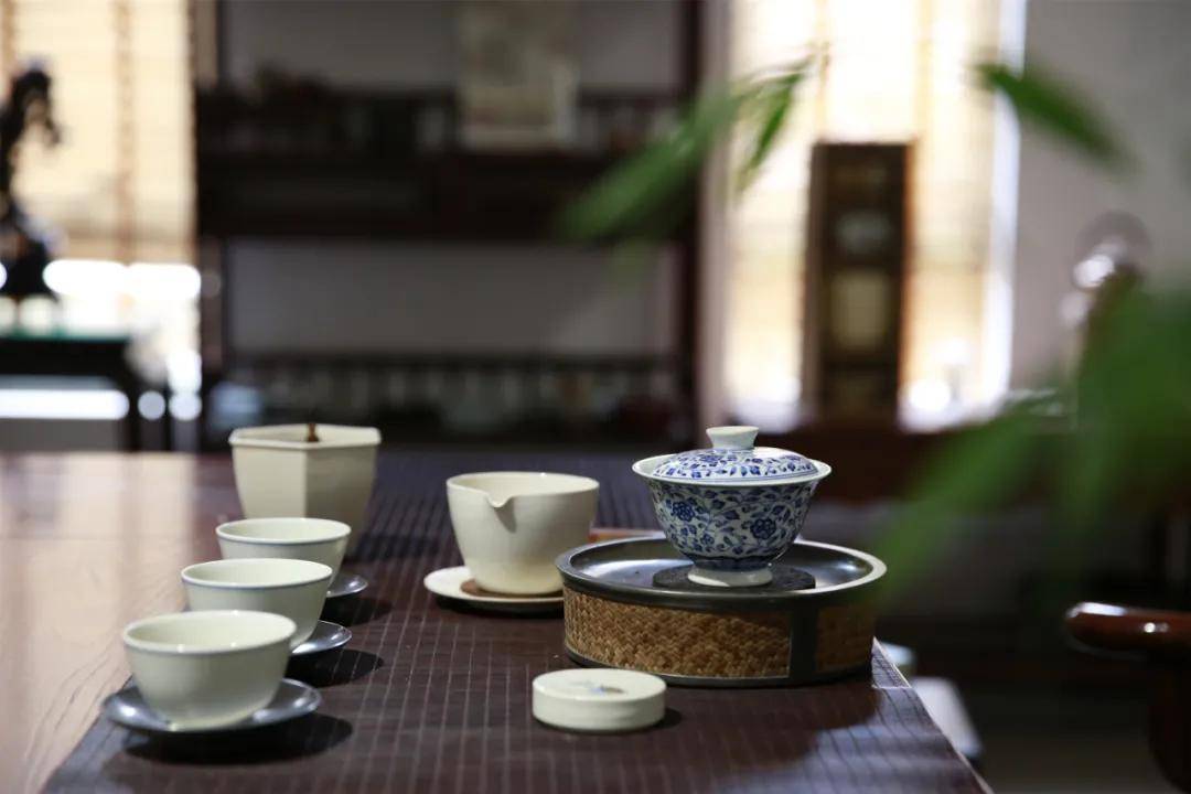 一盏清茶,便是半世清欢.