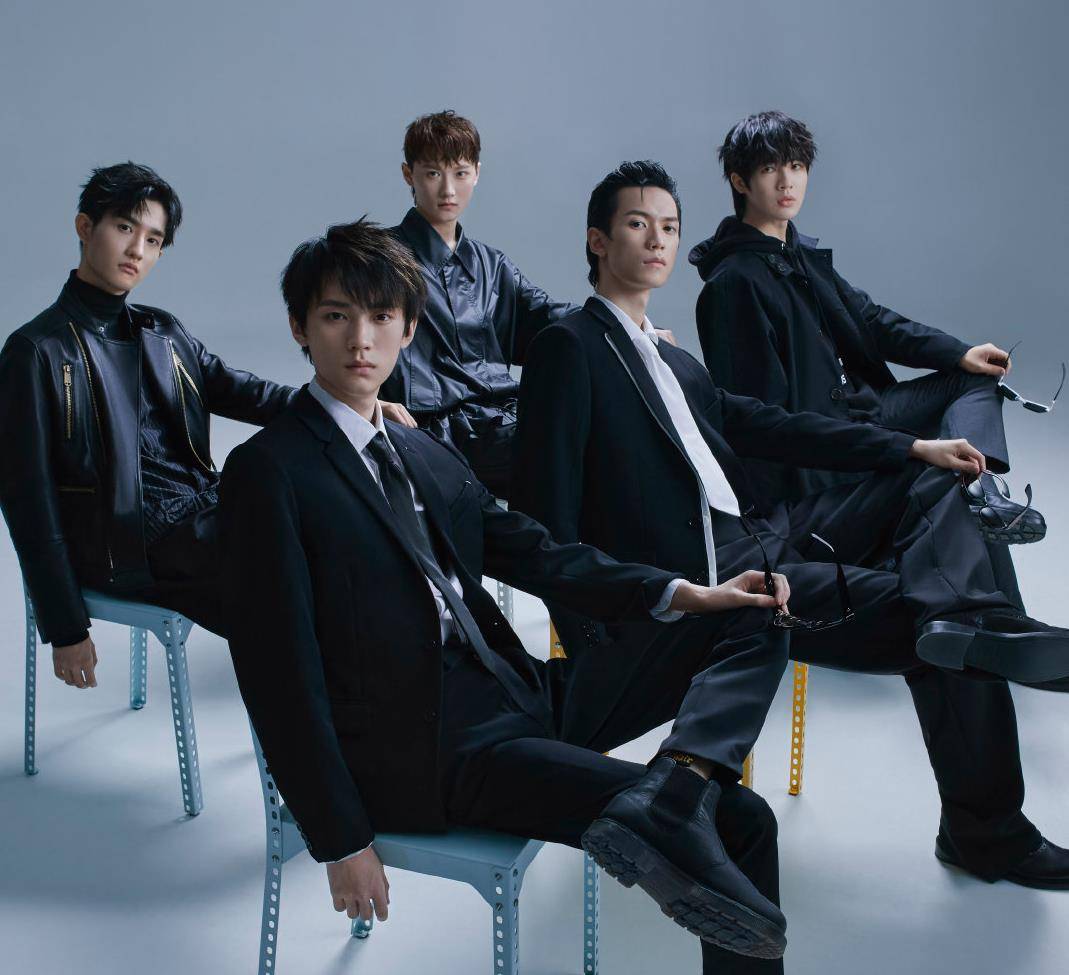 yg签的首位中国艺人出道两年资源却很一般还参演了许凯新剧