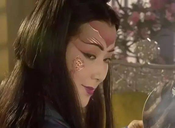 央视版《笑傲江湖》主演近况:有人活成京圈公主,有人已离世