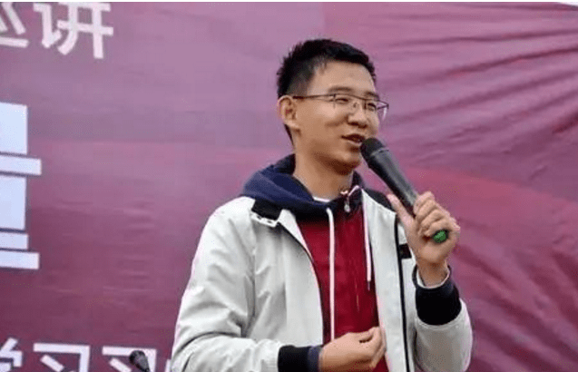 原创衡水中学文科状元刘嘉森673分考入北大为何如今靠演讲为生
