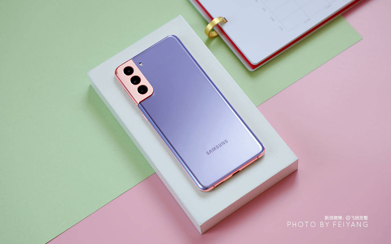 oppo find x3 pro也是不错的选择.拥有骁龙888 lpdr5 ufs3.