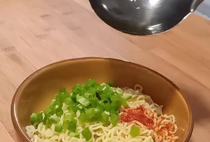 6d048362b6634ac0b1d4ccd203f9ae07.jpeg
