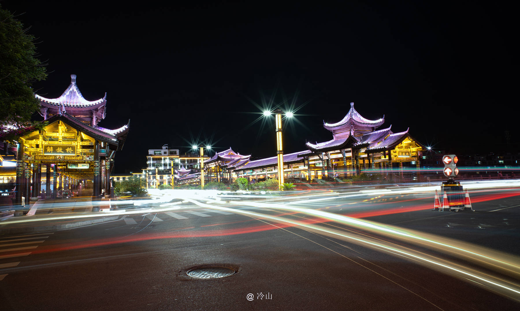 全南依山傍水,桃江穿城过,青山半入城,因水而兴,因水而美.