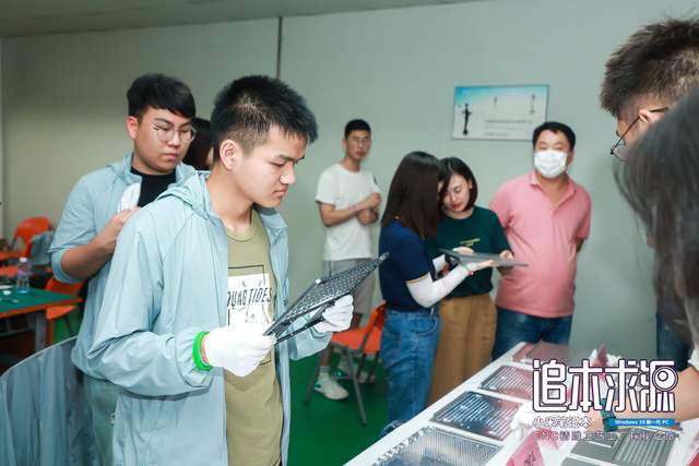 Pro|无人工厂，制作难度超苹果，米粉探秘小米笔记本工厂