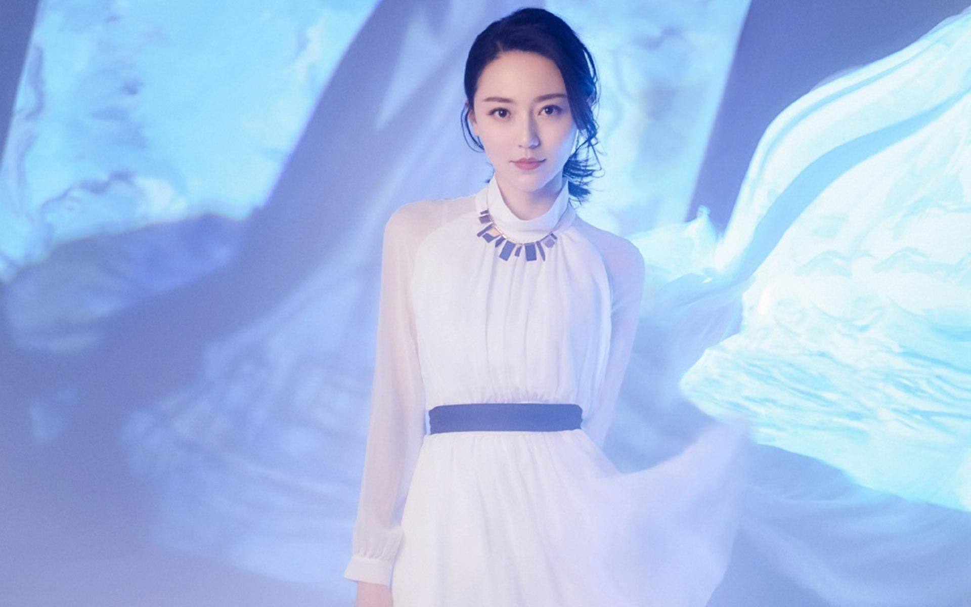 因出演《三生三世》混了个脸熟,被杨幂力捧,现在终于走红