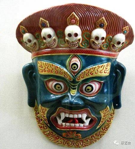 云南民族博物馆藏羌姆面具巡礼_服装